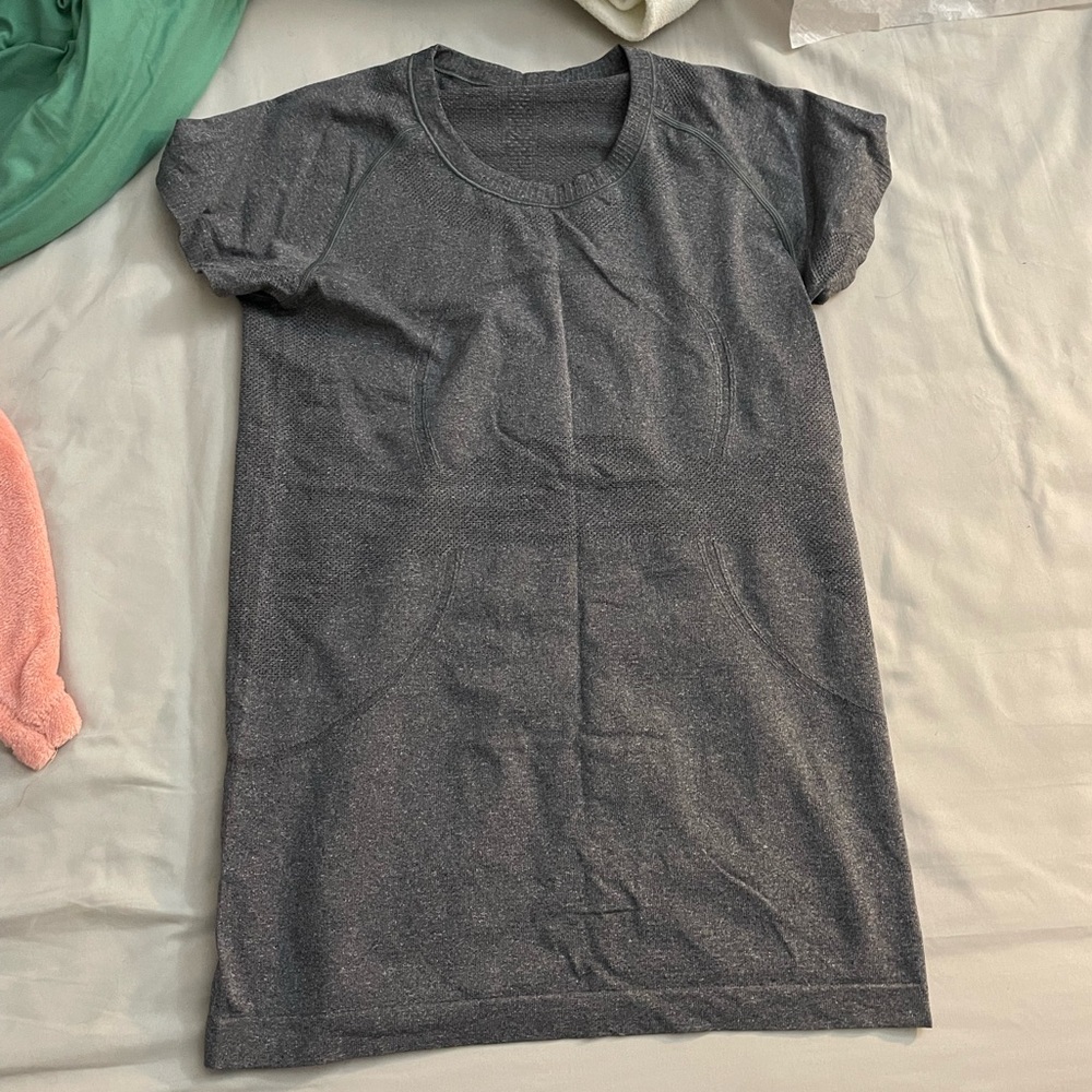 Size 10 lululemon swiftly